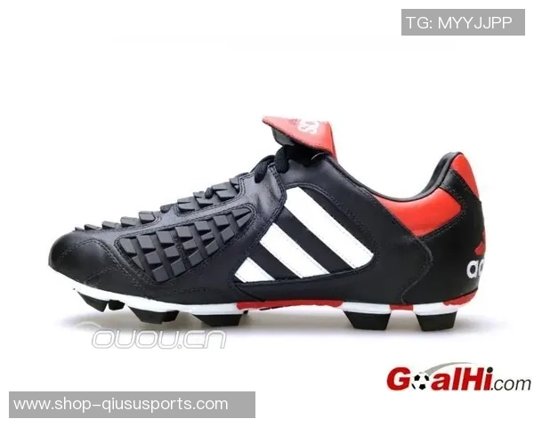 选择合适的Adidas足球鞋鞋码让你在比赛中更具优势和舒适感